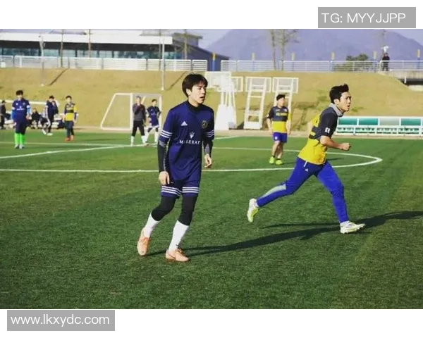 深圳足球队实力引发热议球迷对球队未来发展看法各异